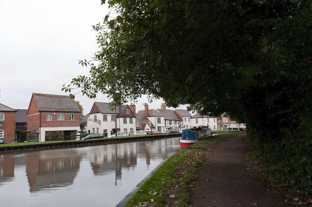 Bacon Arms, Newbury Newbury (Berkshire)